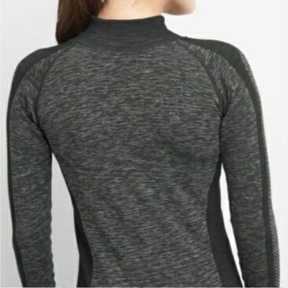 NWT Gap Fit Half-Zip Long Sleeve Running Skiing Seamless Top Black Spacedye S - Picture 2 of 16